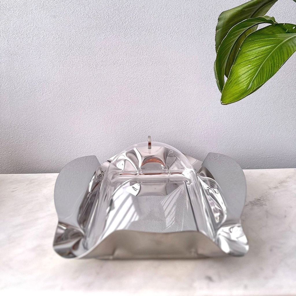 2890 - Deep Flower Centerpiece with Cover - Silver -1.webp